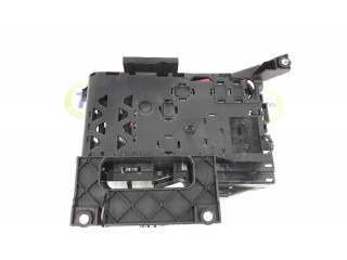 Блок предохранителей 7L0937548C   Audi Q7 4M    