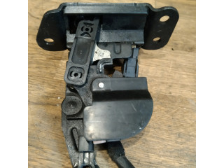 Замок багажника 812302B000    Hyundai Santa Fe 2006-2012 года