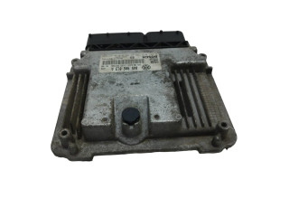 Блок управления двигателя 045906013A, 0281013182   Skoda Roomster (5J)