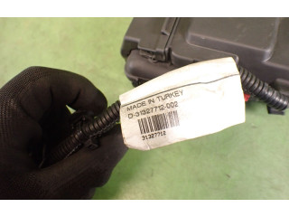   Pojistková skříňka 3133718230659092   Volvo V70 2013