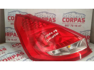 Задний фонарь  8A6113405A    Ford Fiesta   2006-2008 года