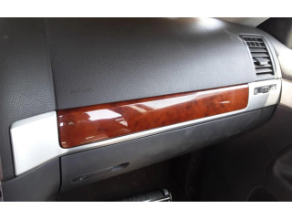 Подушка безопасности двери    Volkswagen Touareg I