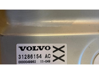 Řídící jednotka 31286154, 8200049962   Volvo XC60 2011