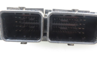 Řídící jednotka 8200305678, 0281011275   Renault Megane II 2003