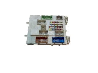 Блок предохранителей 31394963, 35422642   Volvo V40 Cross country    