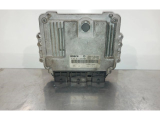 Блок управления двигателем ECU    8200310863   Renault Megane II