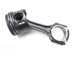 Píst 611, 8854   Mercedes-Benz E W211  pro naftový motor 2.1  