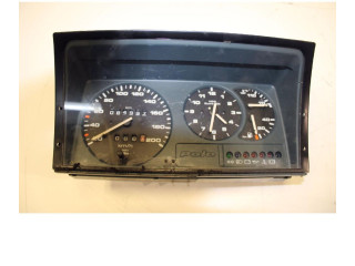 Zpětné zrcátko  Volkswagen Polo II 86C 2F 1985  88471405  