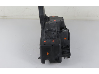   Pojistková skříňka 30728132, 30728132   Volvo V70 2005