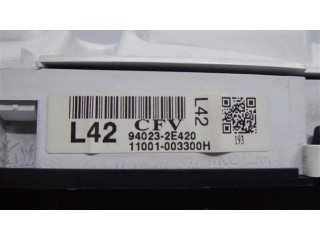 Přístrojová deska  Hyundai Tucson JM 2006 94023-2E420  