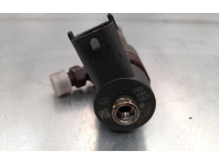 Vstřikovač 0445110327   Opel Zafira C     