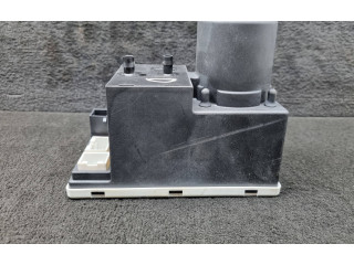 Вакуумный насос центрально замка  8L0862257D   Audi A6 S6 C4 4A 