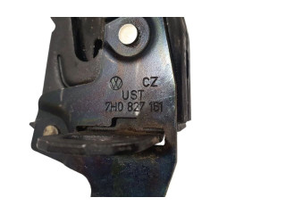 Zámek zadních dveří 7H0827161   Volkswagen Caddy 2006