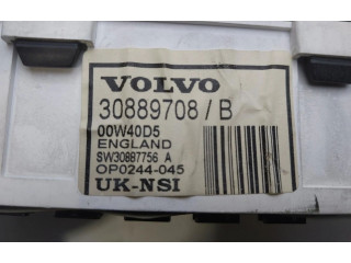 Панель приборов 30889708   Volvo V40       