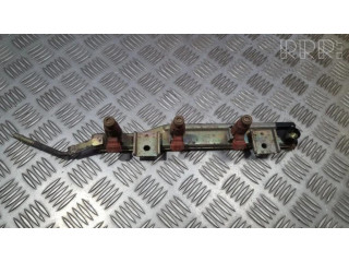 Топливная рампа 166009F600, 16600-9F600   Nissan Primera 1.8 