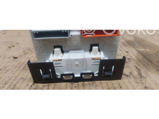 Дисплей    P8200028364A, 216562178A   Renault Megane I