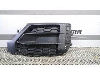 Нижняя решётка (из трех частей) Audi Q2 -  81A807151A      