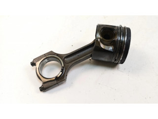 Píst    BMW 7 E65 E66  pro naftový motor 3.0 306D3 