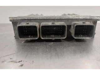 Блок управления двигателем ECU    8200334419   Renault Megane II