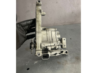 Масляный насос   A6421810647  Mercedes-Benz C W204 