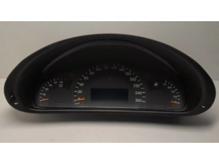 Přístrojová deska  Mercedes-Benz C W203 2001 A2035401311, 110008896015  