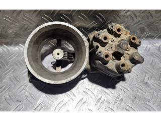 Vstřikovací lišta 0438120185, 035133353AB   Audi 100 200 5000 C3     