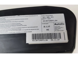 Vstřikovač 4E0880241   Audi A8 S8 D3 4E     
