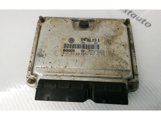 Блок управления двигателя 074906018B, 0281010084   Volkswagen Transporter - Caravelle T4