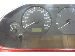 Pojistková skříňka Спидометр (приборный щиток) 0P0231005, ALGUNSRISCOS   Mitsubishi Carisma 1998