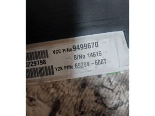 Přístrojová deska  Volvo XC70 2002 9499670, 69294600T  