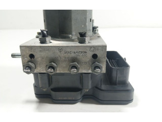 Jednotka ABS A0004311600, A0004311500   Mercedes-Benz CLA C117 X117 W117 2017