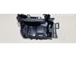   Pojistková skříňka 2465403803   Mercedes-Benz A W176 2016