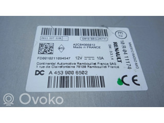 Радио/ проигрыватель CD/DVD / навигация