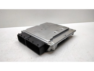 Блок управления двигателя 7801217, 0281013052   BMW X3 E83