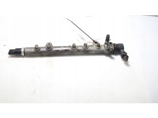 Топливная рампа 0445214032   Toyota Avensis T220  