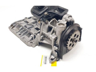 Масляный насос  N47D20A 779801406  BMW X3 E83 