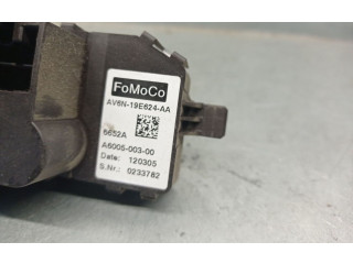 Přístrojová deska  Volkswagen Sharan 2013 7N0920870G, A2C81397500VDO  