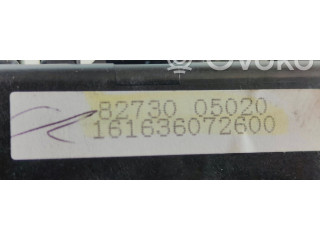 Блок предохранителей 8273005020   Toyota Avensis T220    