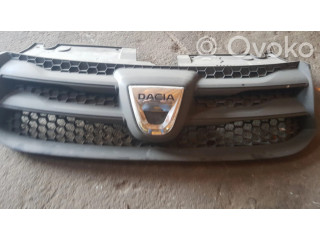 Верхняя решётка Dacia Sandero  623107634R      