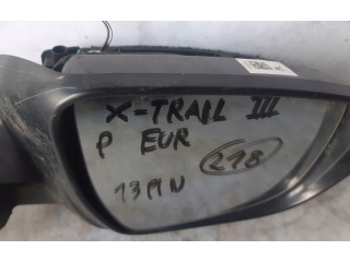 Zpětné zrcátko  Nissan X-Trail T32 2014    