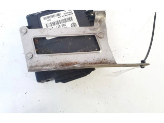 Блок управления коробкой передач 09g927750ef, upeb003008   Volkswagen Caddy