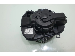 Вентилятор печки    7P0820021D   Volkswagen Touareg II