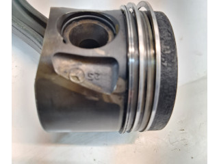 Píst A6420305220   Mercedes-Benz E W212    OM 642.836 