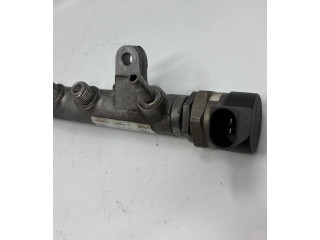 Топливная рампа 03L130089   Audi A3 S3 8P   для двигателя CBAB