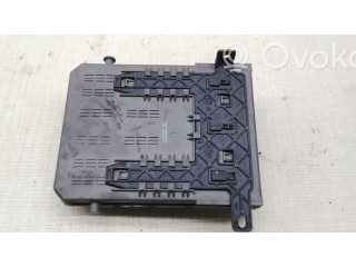 Блок предохранителей 9637466180   Citroen C5    