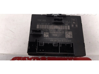 Ручка стеклоочистителей 5Q0959595E, 5Q0959595B   Volkswagen Tiguan
