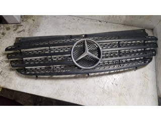 Верхняя решётка Mercedes-Benz Vito Viano W639 2003-2014 года       