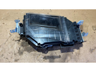 Дисплей    8310848050, 2575100392   Lexus RX 450H