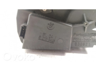 Моторчик заднего дворника 0390201559, 6925094    BMW 3 E46