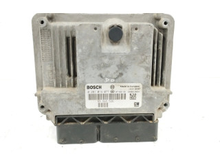 Řídící jednotka 55565526, 0281014077   Saab 9-3 Ver2 2008